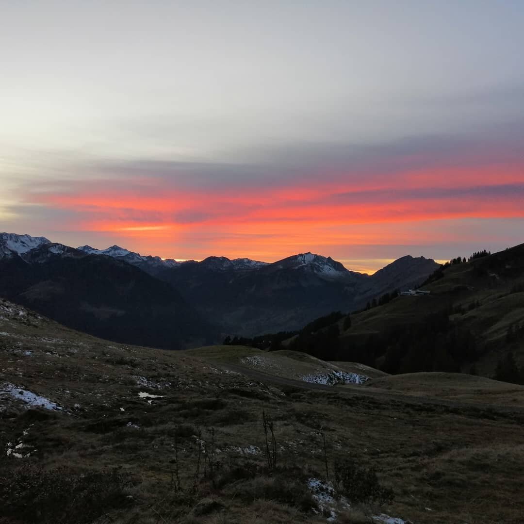 Wonderful autumn moments....
#winter #rimmlmatthias #tirol #outdoor #offpiste #acquarocce #arlberg #sunshine #snow #firstline #guiding #guide #bergwelten #bergführer #mountains #nature #travel #stantonamarlberg #peak #passion #adventure #alps #l